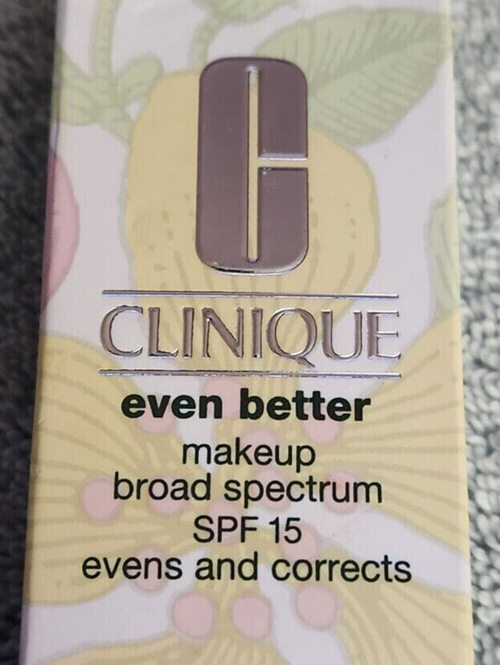 Clinique Even Better Makeup SPF 15  1 fl oz  Clove  WN 122  (D)  NIB